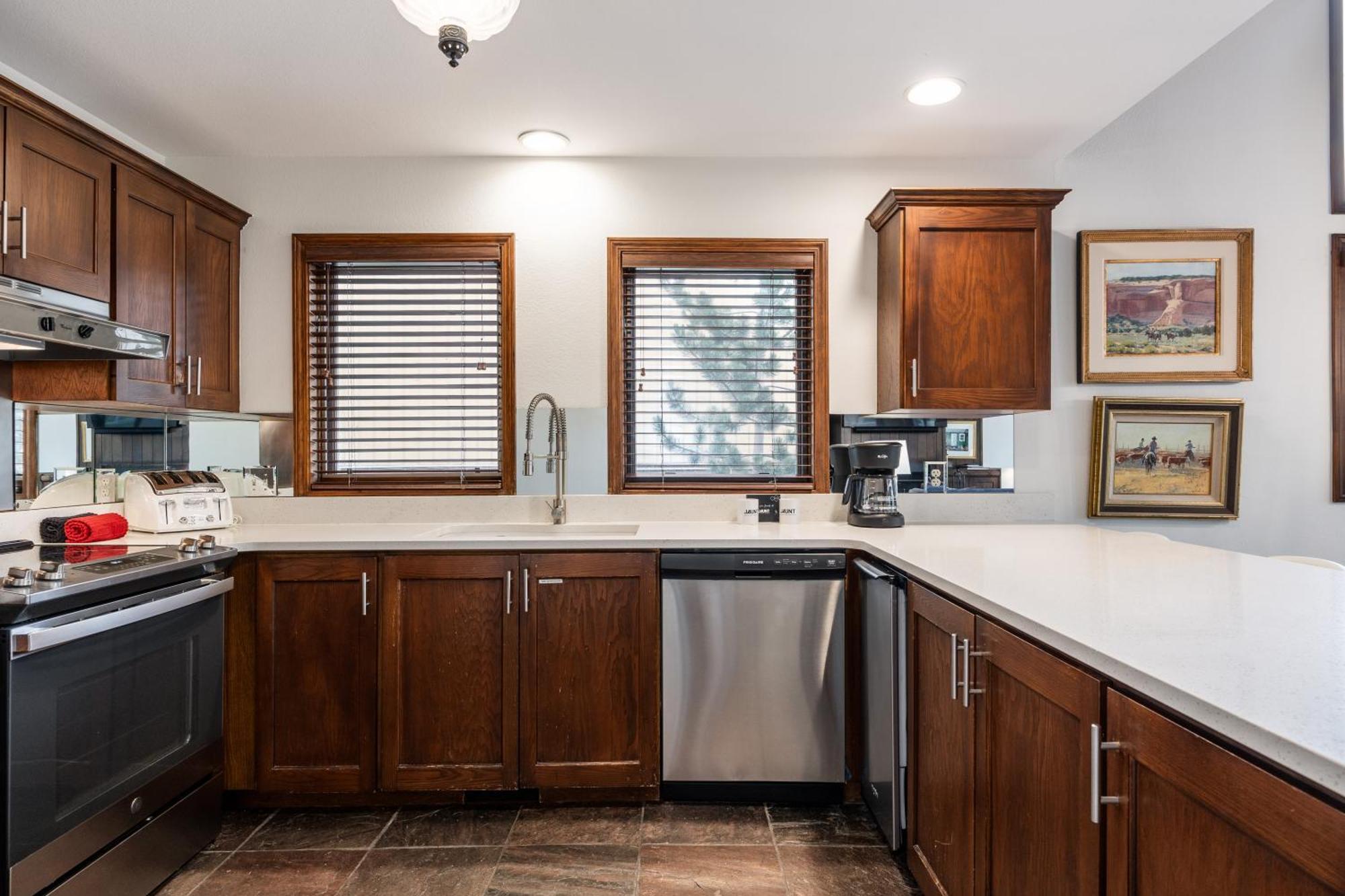 Deer Valley Little Belle Ultimate Ski Getaway, Sleeps 14, Luxury Design, Private Hot Tub, Park City Buitenkant foto